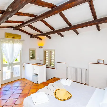 Le Tre Perle Villa San Pantaleo